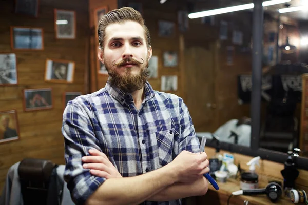 Professional Hair Stylist His Arms Crossed Chest — Stock Photo, Image