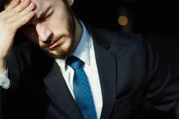 Sunlit Head Shoulders Portrait Handsome Bearded Man Wearing Elegant Business — Stock Photo, Image