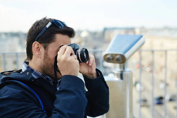 Side View Portrait Modern Young Man Taking Picture Using Photo — Stock Photo, Image