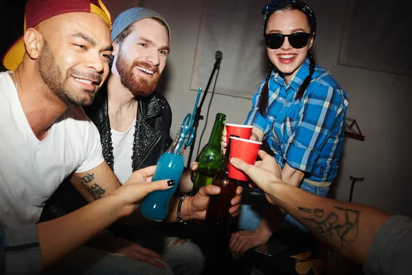 Company Friends Enjoying Time Night Club — Stock Photo, Image