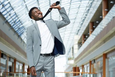 Onun başarılı zarif adam kravat el