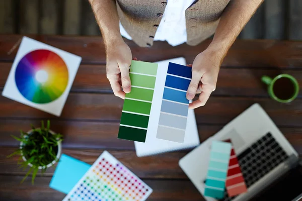 Échantillons Couleur Dans Les Mains Architecte Intérieur — Photo