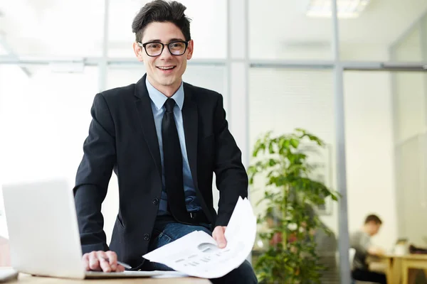 Young Successful Financier Papers Working Office — Stock Photo, Image