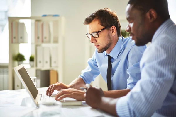 Portrait Two Concentrated Managers Writing Response Letter Business Partner While — Stock Photo, Image