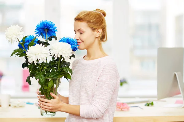 Profile View Attractive Young Woman Sniffing Blue Chrysanthemum Closed Eyes — Stock Photo, Image