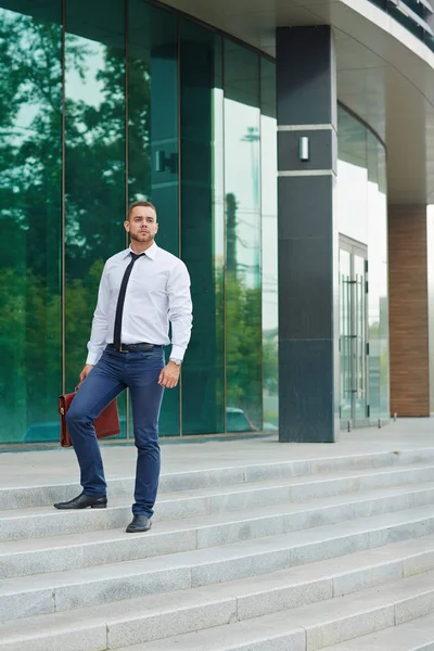 Portrait Handsome Young Man Standing Steps Modern Office Building Glass — Stock Photo, Image