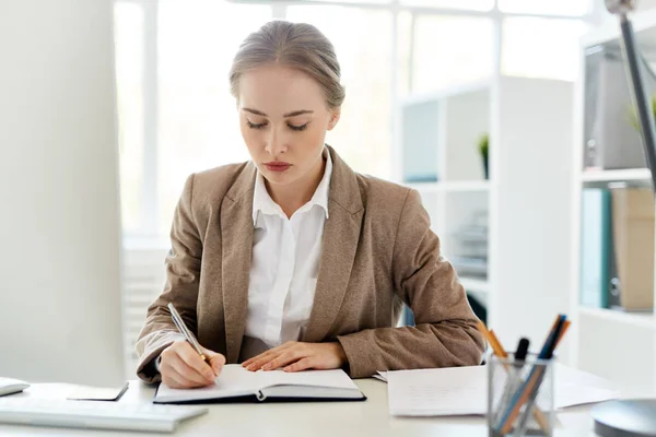 Pretty Young Manager Making Notes Writing Her Ideas Notebook — Stock Photo, Image