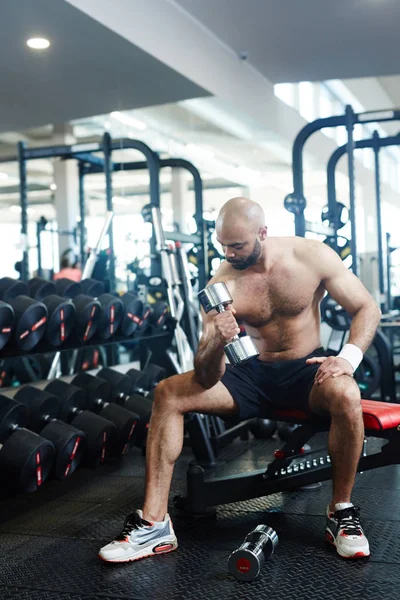 Jonge Sterke Man Opleiding Met Barbell — Stockfoto