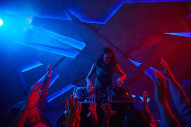 Güzel DJ disco turntable dönüm