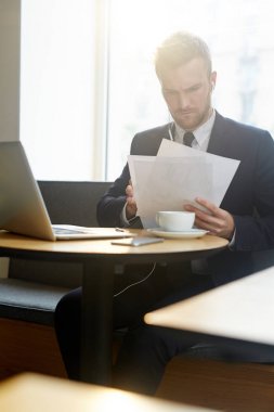 Ciddi girişimci sözleşme imzalamadan önce okuma