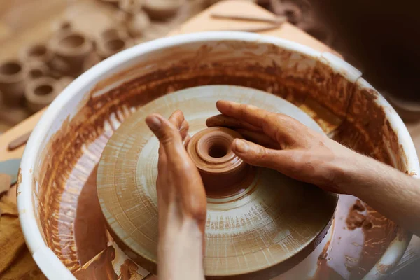 Mãos Artesão Durante Trabalho Cerâmica — Fotografia de Stock