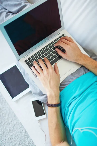 Unrecognizable Businessman Composing Email Colleague Working Laptop Sofa — Stock Photo, Image