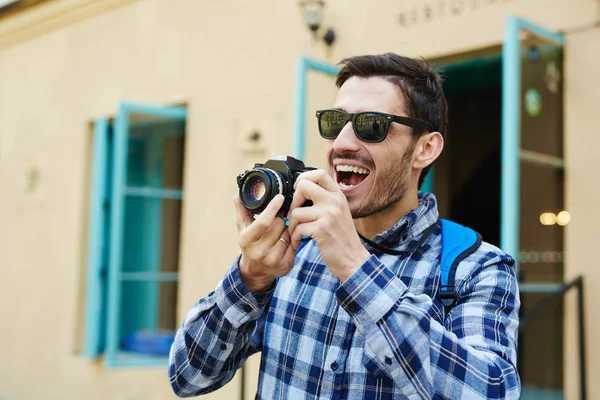 Portrait Handsome Young Man Taking Photos Streets Old City Enjoying — Stock Photo, Image