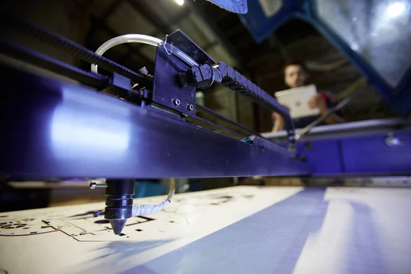 Closeup Shot Laser Cutting Machine Working Factory Blurred Worker Operating — Stock Photo, Image