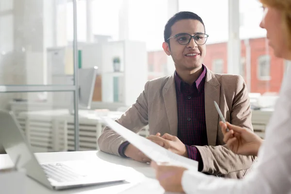 Elegant Young Businessman Talking His Colleague Start Meeting Office — Stock Photo, Image