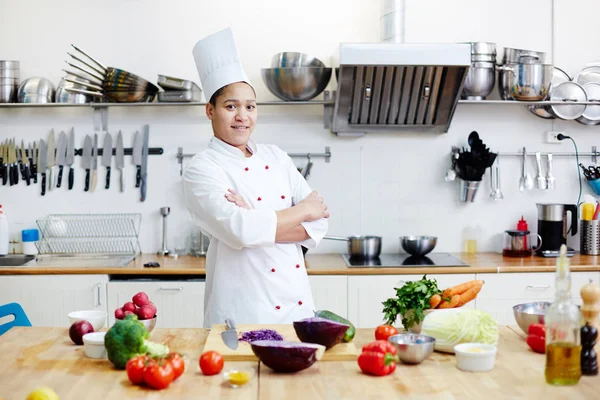 African American Chef Professional Uniform Standing Her Workplace Crossed Arms — Stock Photo, Image