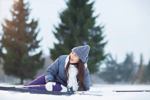 Fallen Young Skier Touching Her Hit Knee Crying Accident Ski — Stock Photo, Image