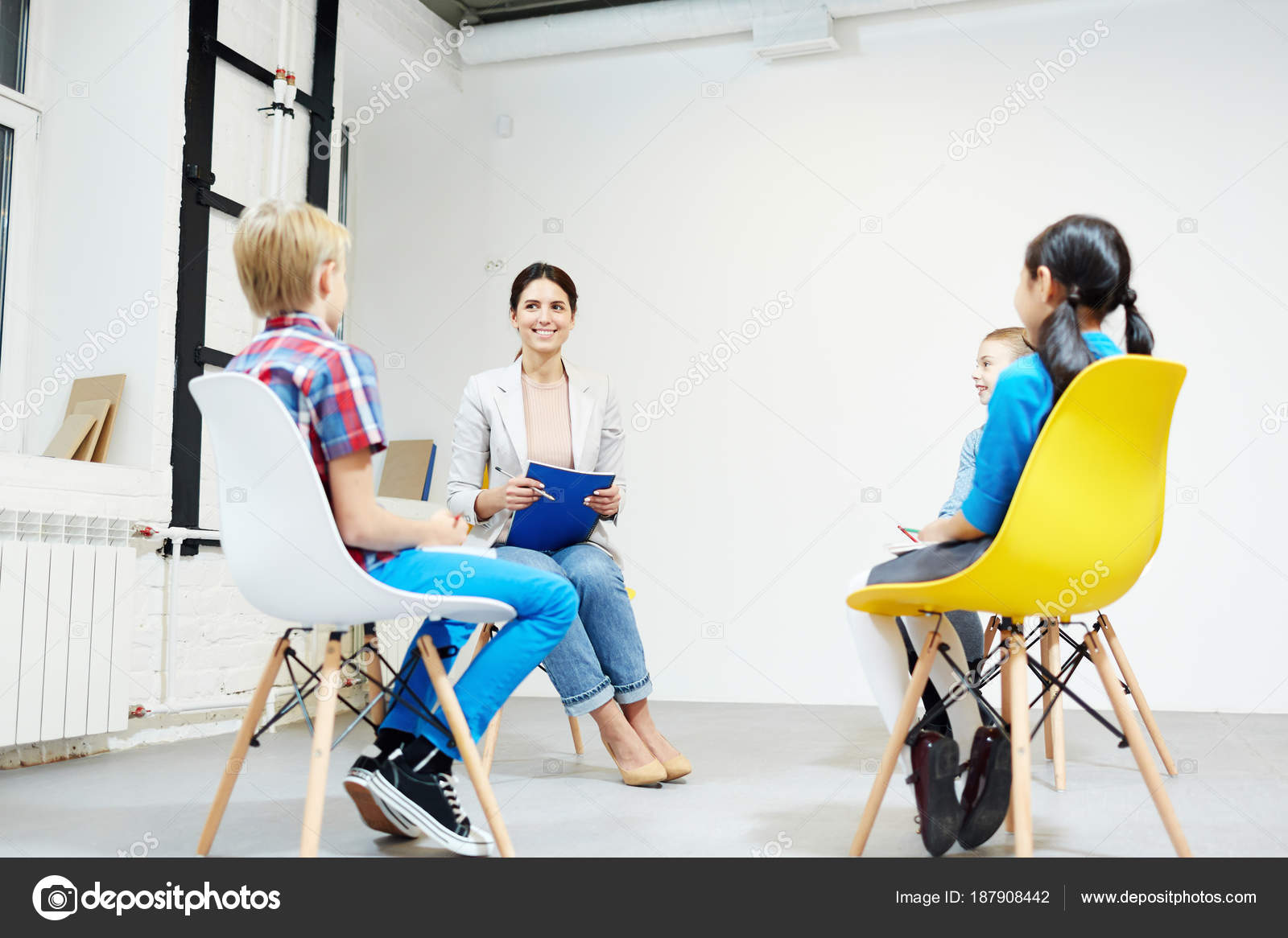 School Seminar Classroom Desks Kids Teacher Sitting Chairs Circle