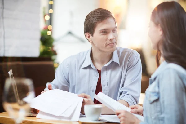 Two Young Economists Working Papers Discussing Them Meeting — Stock Photo, Image