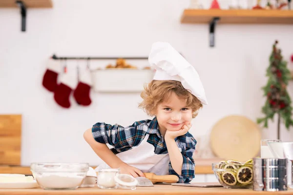 Cute Funny Little Boy Apron Chef Hat Holding Rolling Pin — Stockfoto