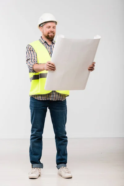 Happy Young Bearded Builder White Hardhat Jeans Checkered Shirt Yellow — 스톡 사진