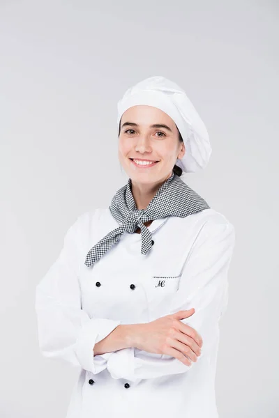 Bastante Joven Chef Uniforme Blanco Mirándote Con Sonrisa Mientras Cruza —  Fotos de Stock