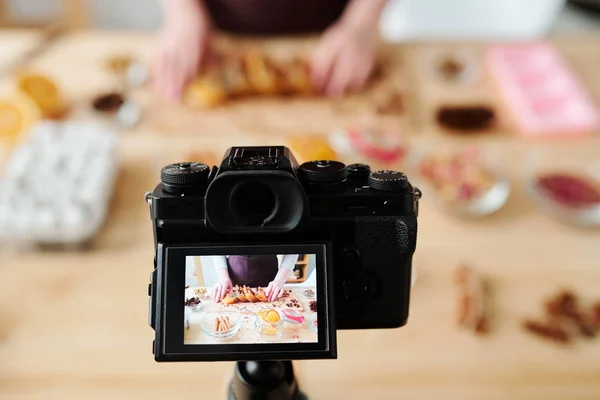 Câmera Doméstica Durante Gravação Vídeo Master Class Fabricação Profissional Sabão — Fotografia de Stock