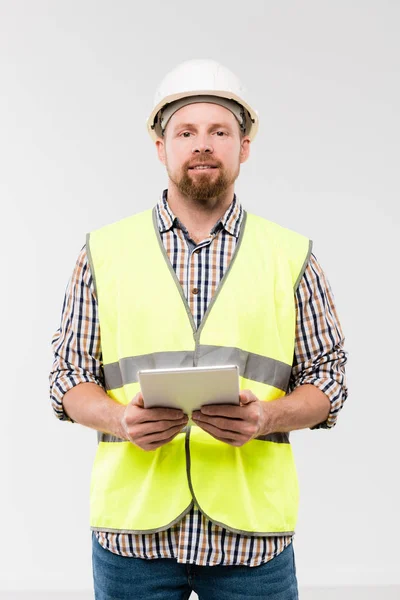 Young Engineer Foreman Protective Helmet Workwear Using Digital Tablet Front — Stock Photo, Image