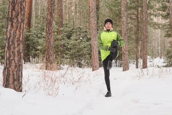 Young Woman Jacket Keeping Leg Belly While Stretching Training Winter — Stock Photo, Image