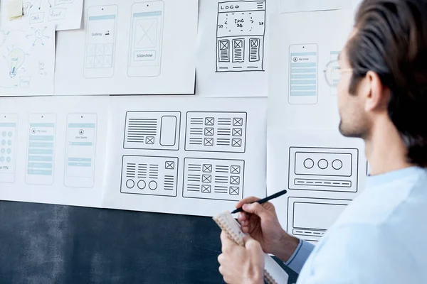 Horizontal Shot Unrecognizable Professional Application Designer Making Notes His Notebook — Stock Photo, Image