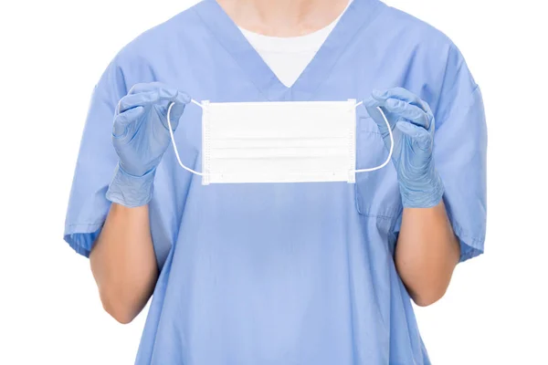 Αναγνωρίσιμος Χειρουργός Scrubs Και Χειρουργικά Γάντια Κρατώντας Μάσκα Προσώπου Και — Φωτογραφία Αρχείου