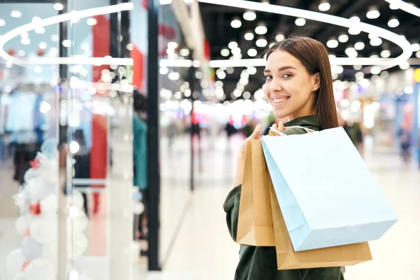 Portrait Happy Pretty Girl Shopping Bags Shoulder Standing Store Display — Stock Photo, Image