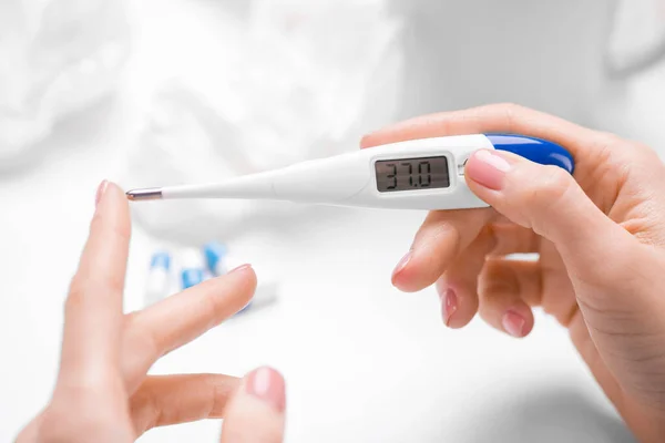 Close Unrecognizable Woman Checking Body Temperature Digital Thermometer Table — Stock Photo, Image
