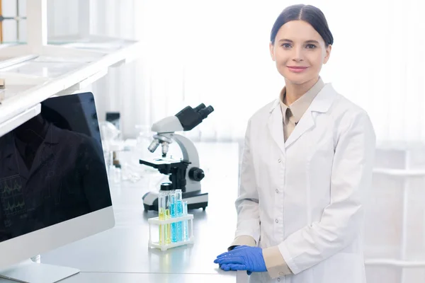 Young Successful Female Scientist Pharmacist Gloves Whitecoat Standing Workplace Microscope — Stock Photo, Image