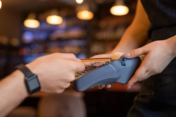 Contemporary Young Client Holding Plastic Card Payment Terminal Waitress Hands — Stock Photo, Image