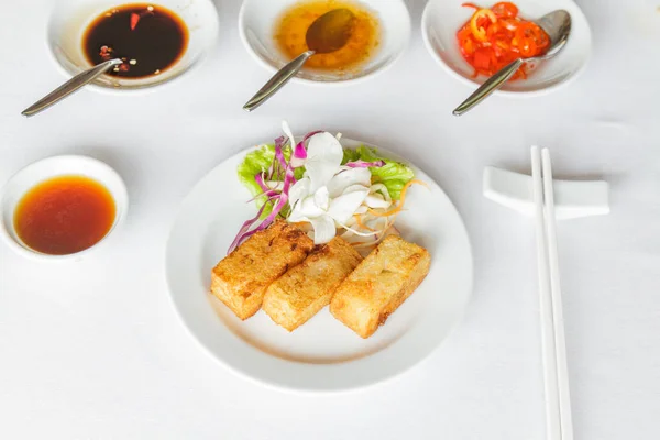 Fried turnip cake — Stock Photo, Image