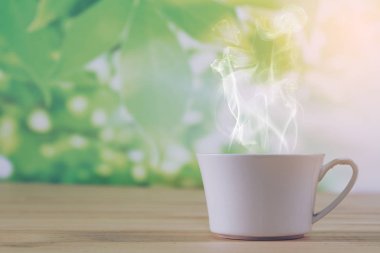 kahve fincanı ve duman