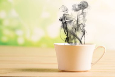 Kahve ve siyah duman