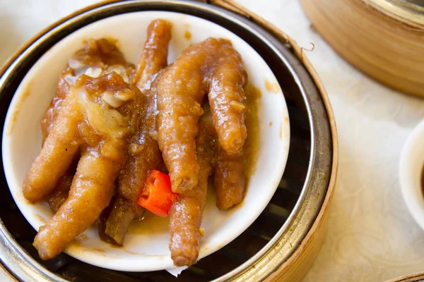 Steamed chicken feet — Stock Photo, Image