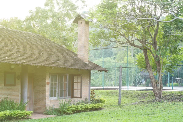 Maison en brique résidentielle — Photo