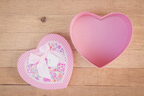 Heart shaped gift box — Stock Photo, Image