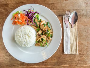 Fried mantar fesleğen