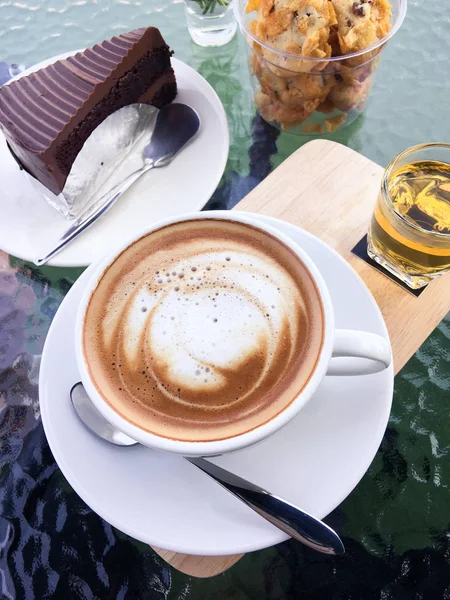 Coffee and cake chocolate — Stock Photo, Image