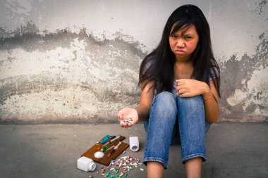 Ergenlik döneminde uyuşturucu bağımlılığı