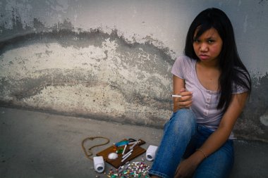 Ergenlik döneminde uyuşturucu bağımlılığı