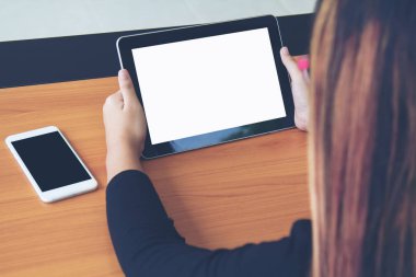 Genç serbest çalışma iş Tablet.