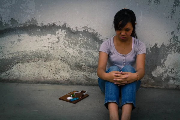 Ergenlik döneminde uyuşturucu bağımlılığı