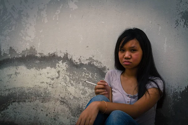 Ergenlik döneminde uyuşturucu bağımlılığı