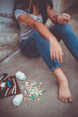 Ergenlik döneminde uyuşturucu bağımlılığı