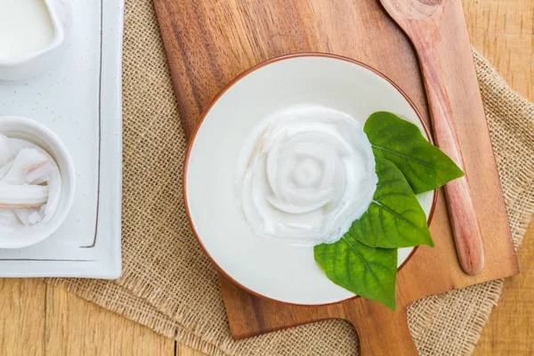 Gelée de noix de coco et lait de coco — Photo